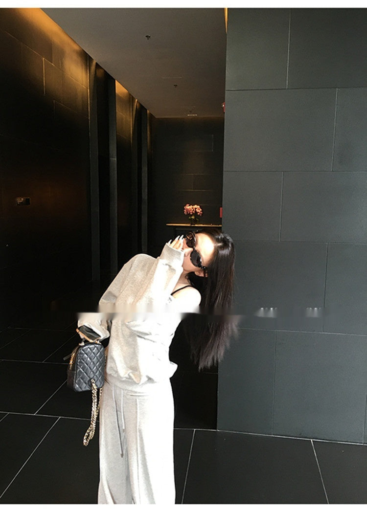 Off-the-shoulder Small Icon Loose Pullover Sweatershirt - ZEXO 