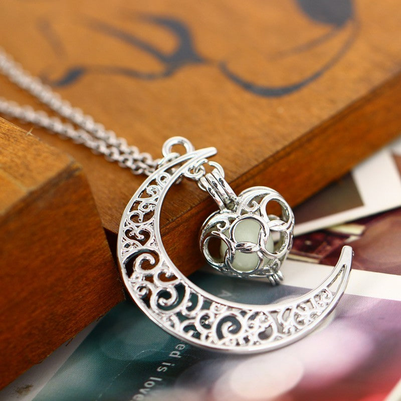 Glowing Pendant Necklaces Silver Plated Chain Necklaces - ZEXO 